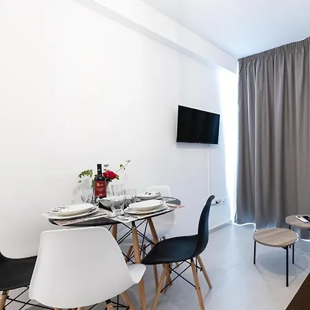 Pagani Blue - Luxury A3 Apartment *